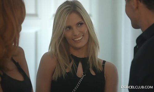 Veronica Leal, Candee Licious - Babe, I Have A Gift For You