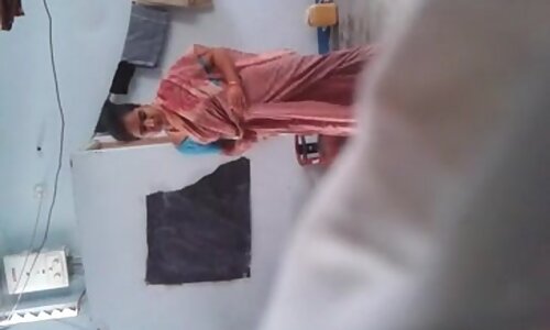 Aunty bathing and dress change