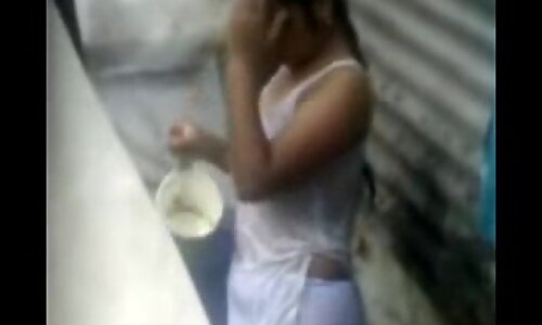 Desi girl topless bathing hot hidden video