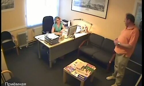 cam features amateur girl doing oral and vaginal fuck