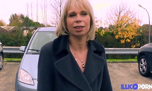 Penis Craving Stepmom Isabelle Gets Pounded Into The Vehicle